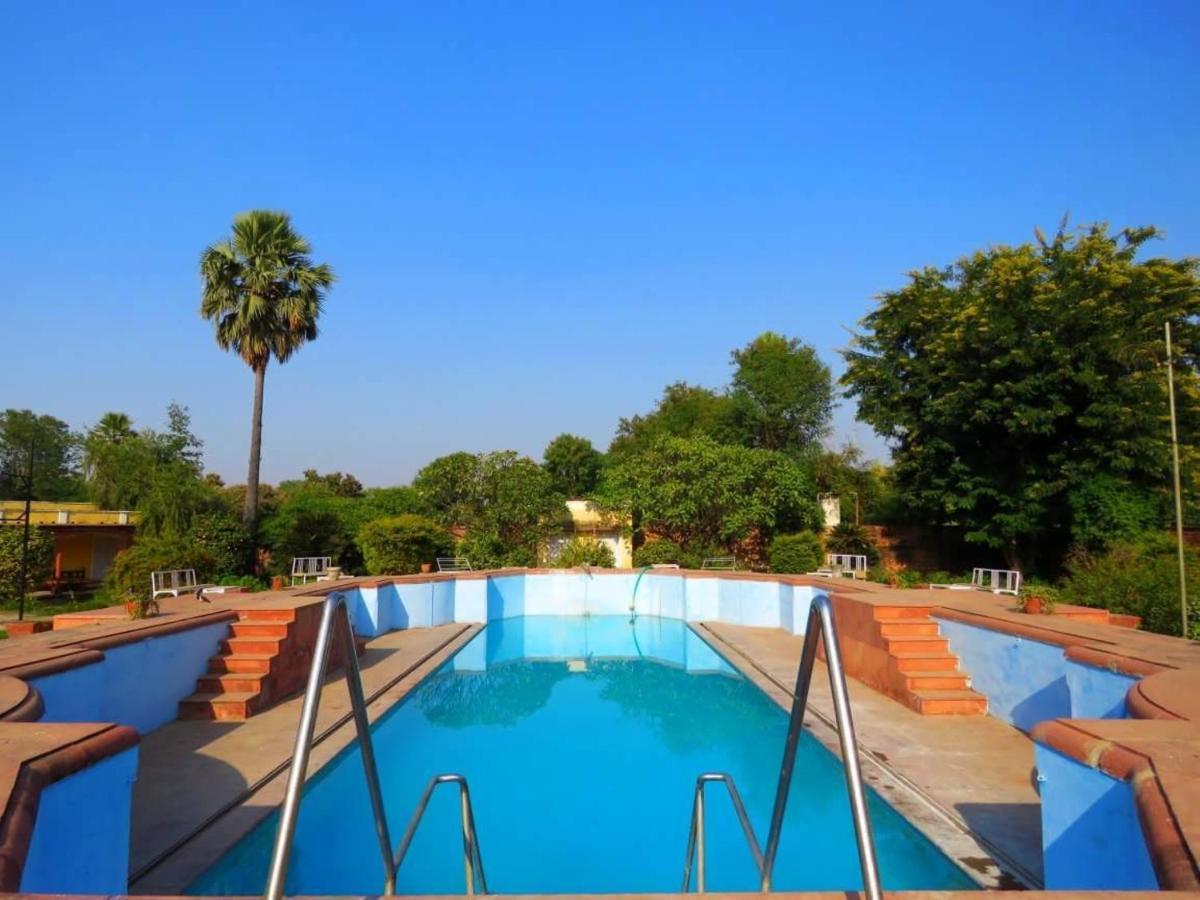 Bhanwar Vilas Palace Karauli Buitenkant foto