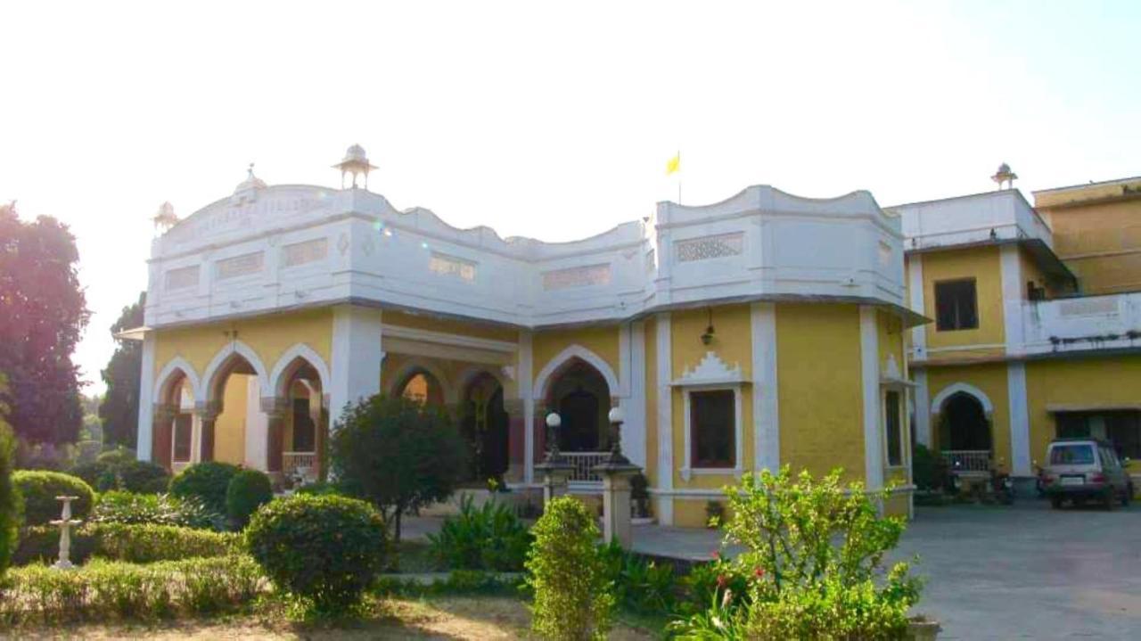 Bhanwar Vilas Palace Karauli Buitenkant foto