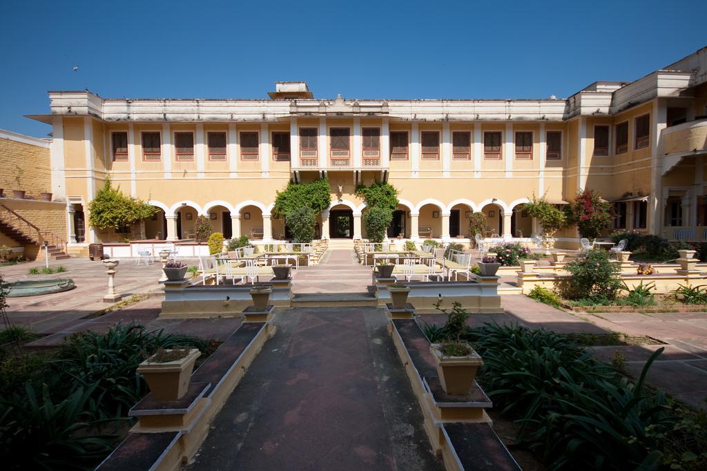 Bhanwar Vilas Palace Karauli Buitenkant foto