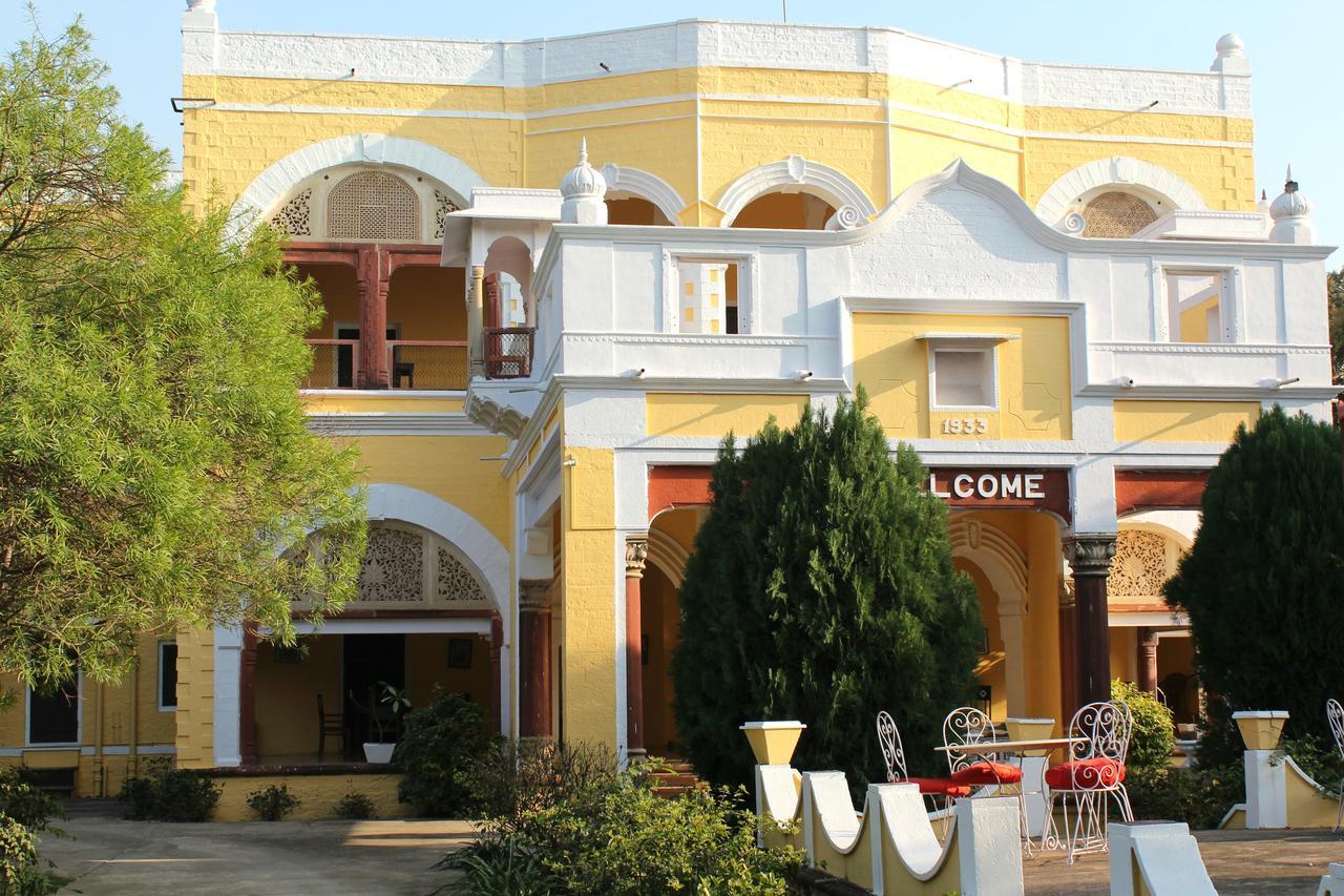 Bhanwar Vilas Palace Karauli Buitenkant foto