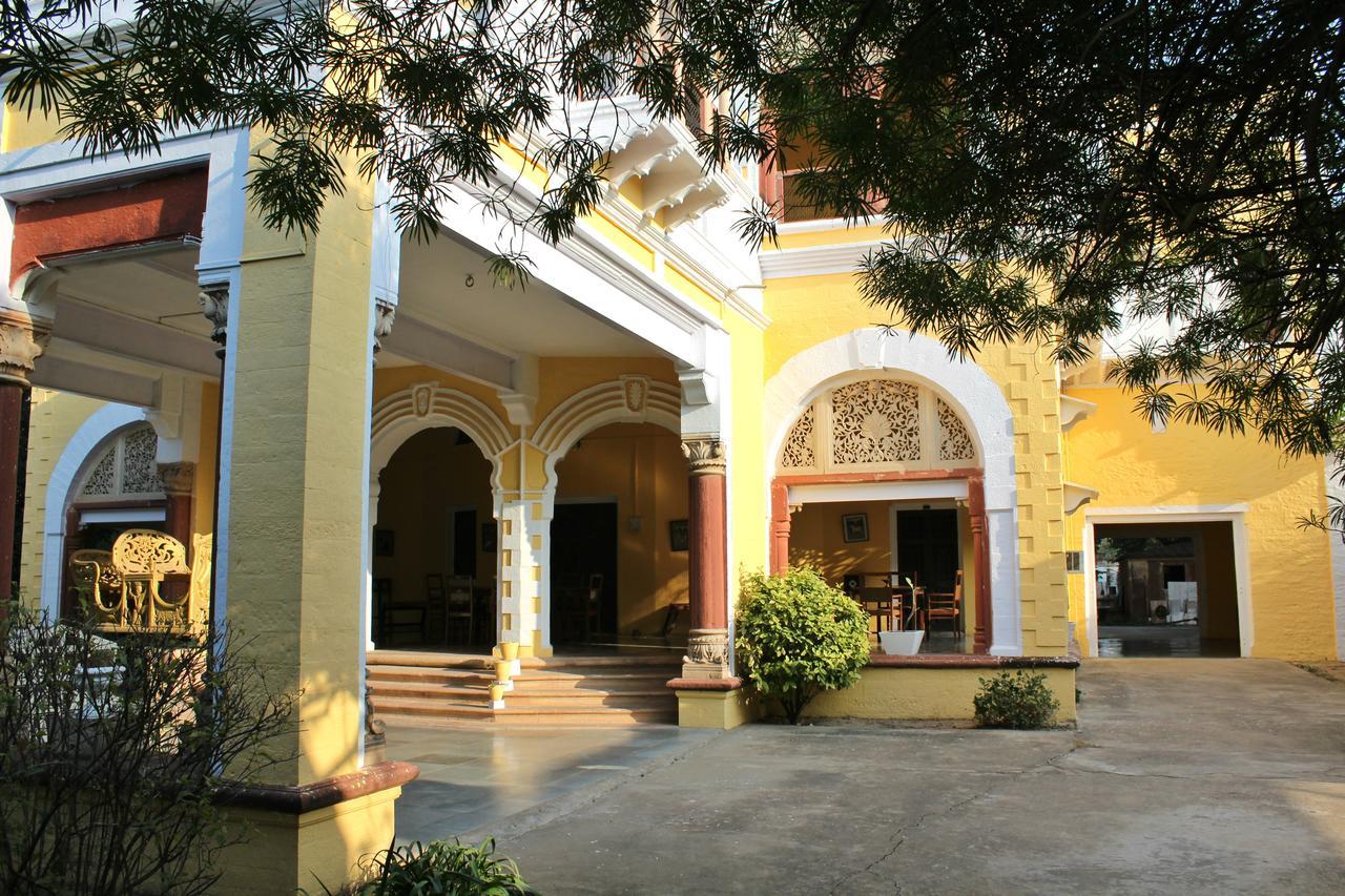 Bhanwar Vilas Palace Karauli Buitenkant foto