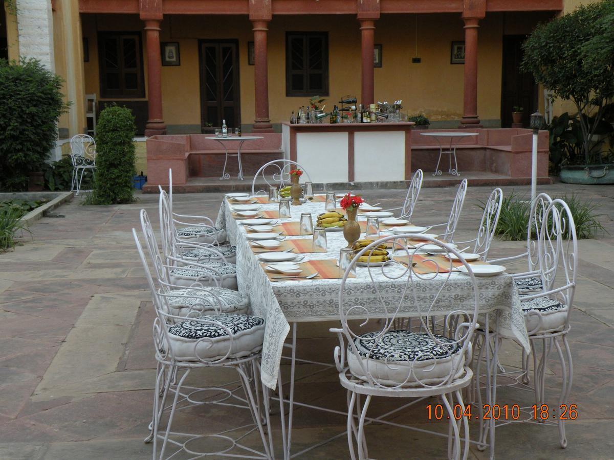 Bhanwar Vilas Palace Karauli Buitenkant foto