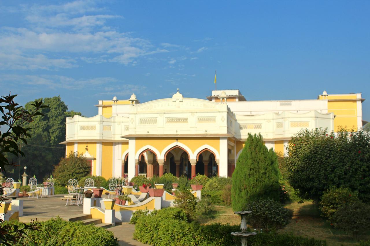 Bhanwar Vilas Palace Karauli Buitenkant foto