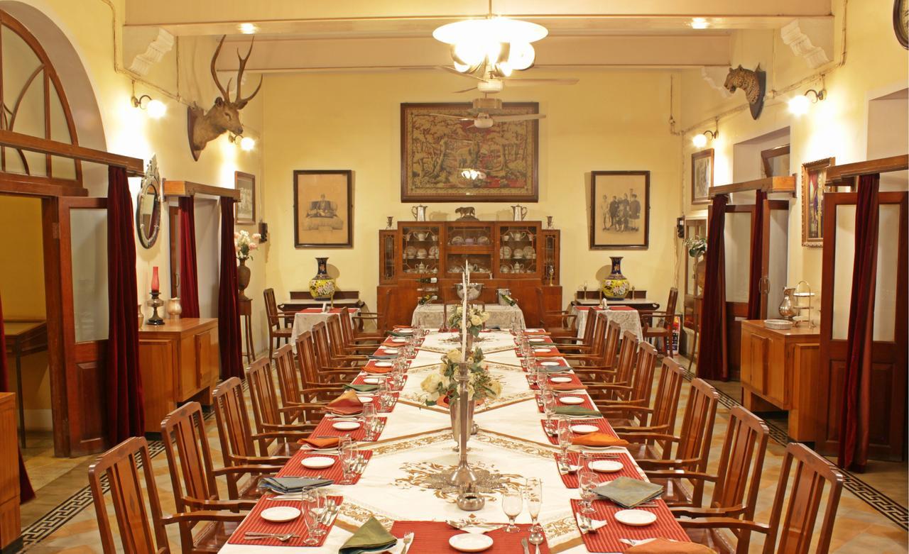 Bhanwar Vilas Palace Karauli Buitenkant foto